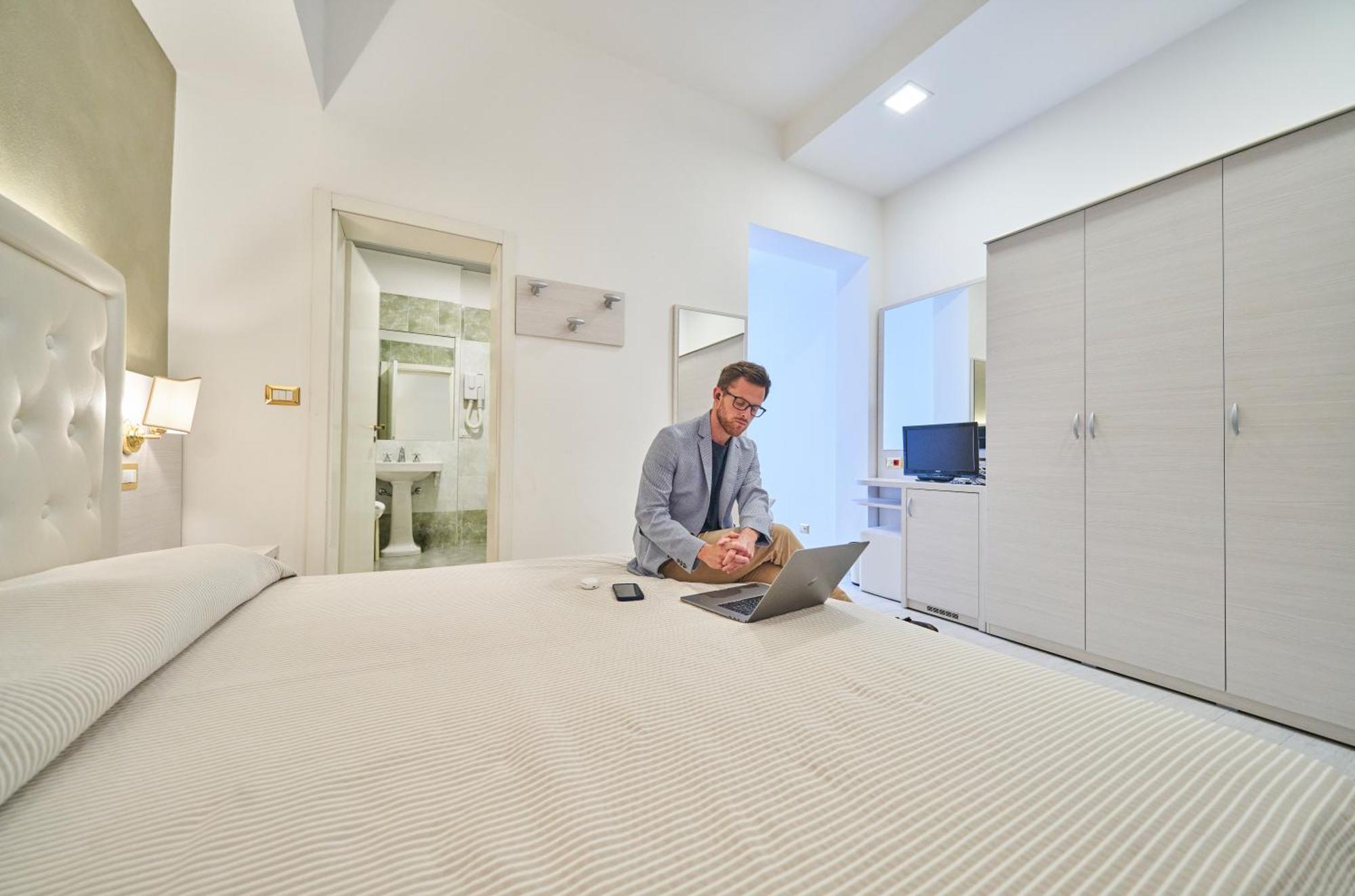 Hotel Bristol Bellaria-Igea Marina Buitenkant foto